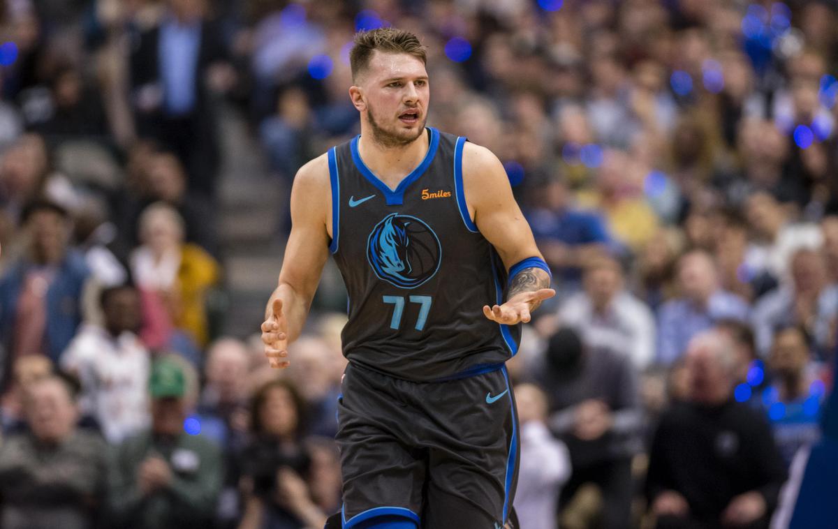 Luka Dončić | Luka Dončić je s svojimi igrami obnorel košarkarske navdušence v ligi NBA. | Foto Reuters