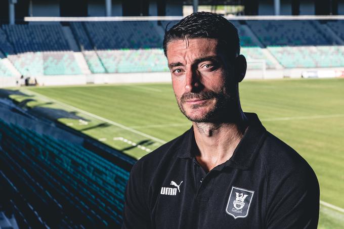 Albert Riera je popeljal Olimpijo do šeste zaporedne zmage v 1. SNL. V soboto bo lovil že sedmo, ko se bodo zmaji pomerili z Radomljani. | Foto: Matic Klanšek Velej/Sportida