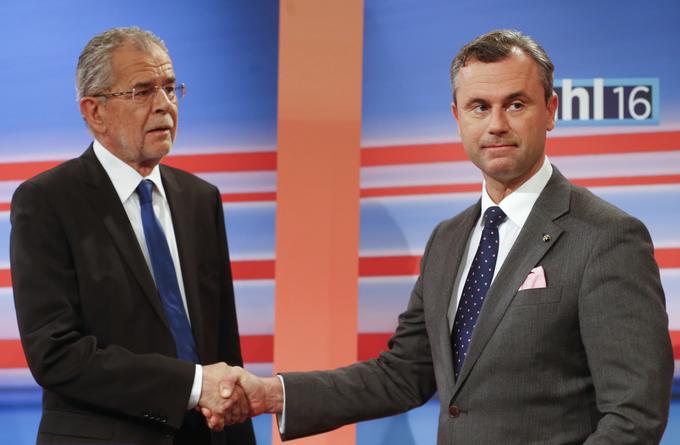 Norbert Hofer (desno) in Alexander Van der Bellen. V primeru Hoferjeve zmage bo prvič po drugi svetovni vojni predsednik katere od zahodnih držav postal kandidat stranke, ki jo uvrščajo na skrajno desnico. Svobodnjaki se sicer otepajo oznake skrajna desnica in se po novem označujejo kot domovinska socialna stranka.  | Foto: Reuters