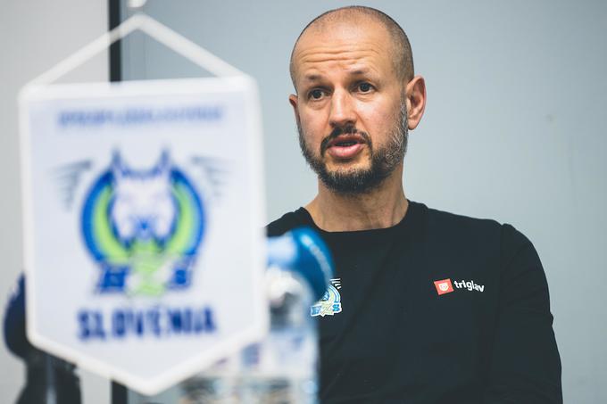 Generalni sekretar HZS Dejan Kontrec si je za selektorja zaželel nekoga, ki pozna slovenski hokej in bo znal delati z mladimi. | Foto: Grega Valančič/Sportida