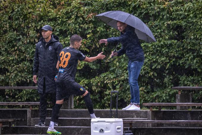 Na pripravljalni tekmi Brava v Avstriji je nastopil tudi Nino Žugelj, mladi up Maribora, ki so ga vijolice v prejšnji sezoni posodile ptujski Dravi. | Foto: Sportida