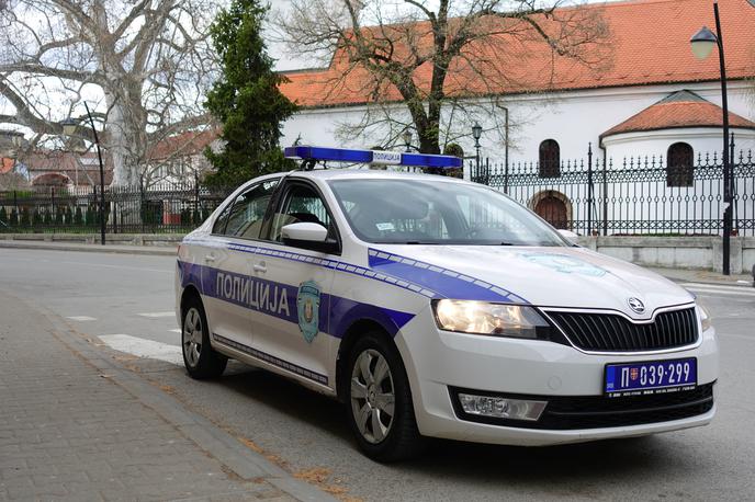 Policija Srbija | Napoved o napotitvi srbskih policistov je v Sarajevu naletela na ostre odzive največje bošnjaške stranke v BiH, Stranke demokratske akcije (SDA), kjer so ocenili, da gre za nadaljevanje politike režima srbskega predsednika Aleksandra Vučića, katere cilj naj bi bilo "ogrožanje neodvisnosti in ozemeljske celovitosti BiH". | Foto Shutterstock