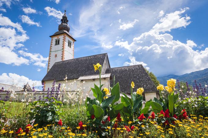 Bohinjsko jezero je največje slovensko naravno jezero, nad njim se dvigujejo čudovite Bohinjske gore. | Foto: 