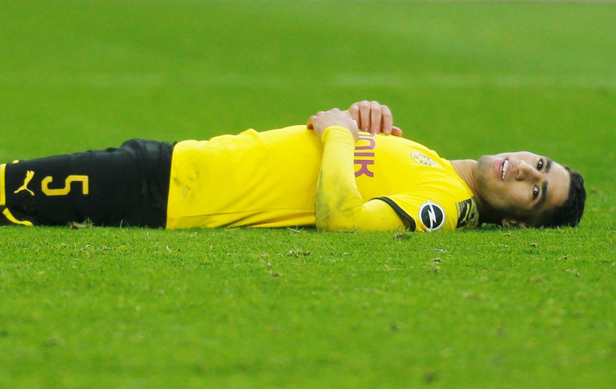 Achraf Hakimi | Achraf Hakimi zapira poglavje pri Borussii Dortmund in odpira novo. Postal bo član milanskega Interja. | Foto Reuters