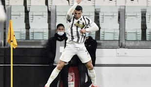 Ronaldo znova prvi strelec serie A, vodilni Handanovićevi pobegnili na +4