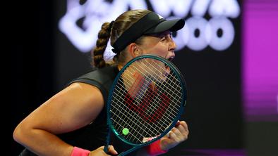 Ostapenko za finale Dohe še petič boljša od Swiatek