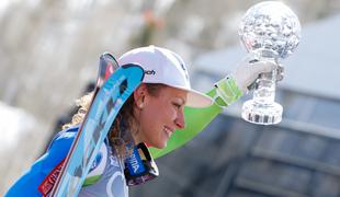 Štuhčeva prejela mali globus in prečrtala slalom, Shiffrinovi tudi teoretično veliki kristalni globus