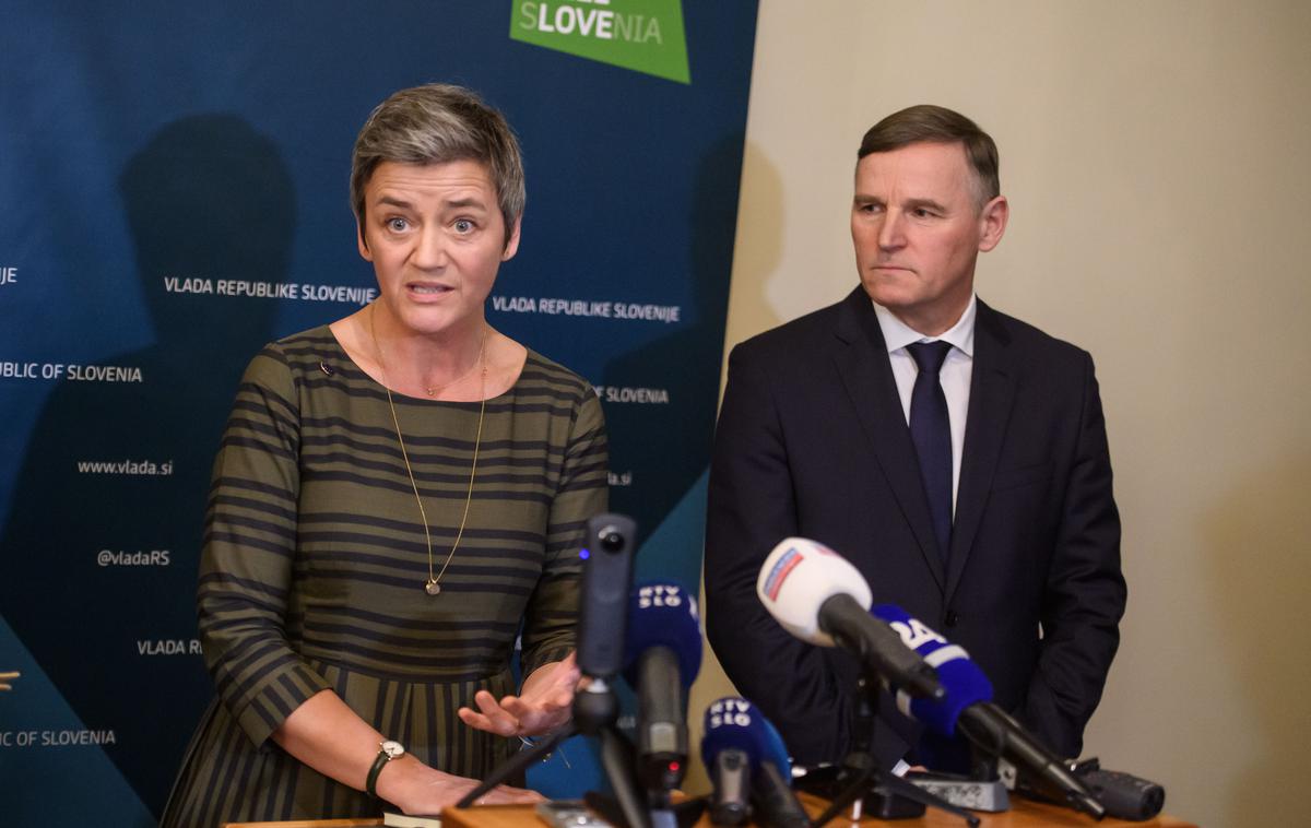 Margret Vestager, Andrej Bertoncelj | Minister za finance Andrej Bertoncelj je po današnjem srečanju z evropsko komisarko za konkurenco Margret Vestager poudaril, da Evropske komisije niso prosili za odlog prodaje Abanke.  | Foto STA