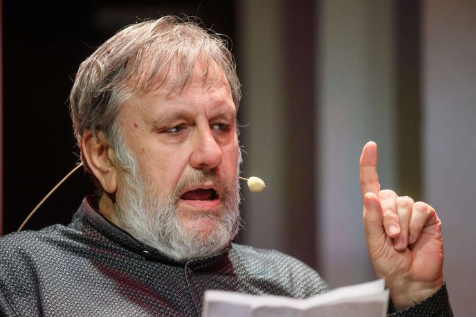 Slavoj Žižek | Ko se Vladimir Putin primerja s Petrom Velikim, ni več treba brati med vrsticami, pravi filozof Slavoj Žižek. | Foto STA