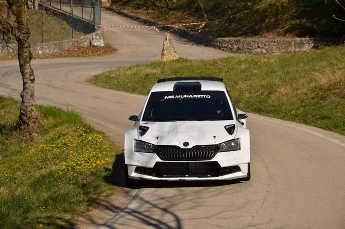 Zadnje testiranje dirkalnika škoda fabia rally2 pred začetkom nove sezone.  | Foto: osebni arhiv/Lana Kokl