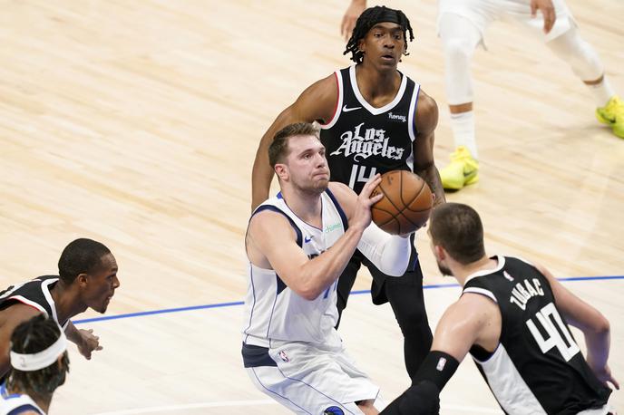 Luka Dončić | Luka Dončić je ob zdravstvenih težavah zaostal za svojim povprečjem. | Foto Guliver Image