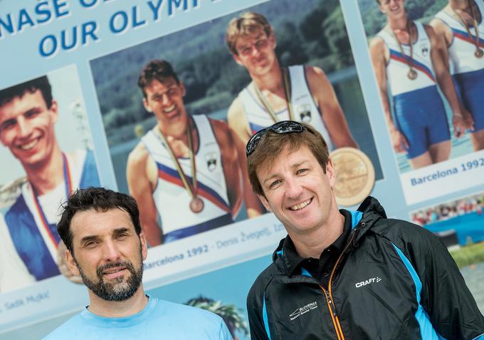 Denis Žvegelj in Iztok Čop sta prvo olimpijsko medaljo za samostojno Slovenijo (Barcelona 1992) osvojila prav v Čarmanovih dresih. Tudi četverec, ki je prav tako osvojil bron, je v srcu Katalonije veslal v Čarmanovih dresih.
 | Foto: Sportida