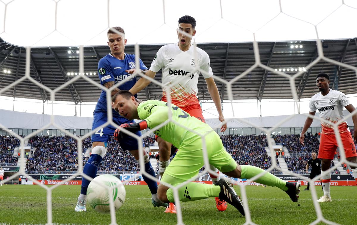 Gent - West Ham | West Ham je na gostovanju pri Gentu iztržil remi. | Foto Reuters