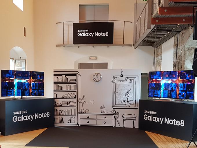 Redna prodaja pametnega telefona Samsung Galaxy Note 8 se bo začela v petek, 15. septembra, zbiranje prednaročil (kjer je kot darilo Samsungova postaja DeX) se konča dan prej. | Foto: Srdjan Cvjetović