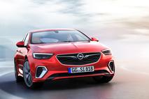 opel insignia GSi