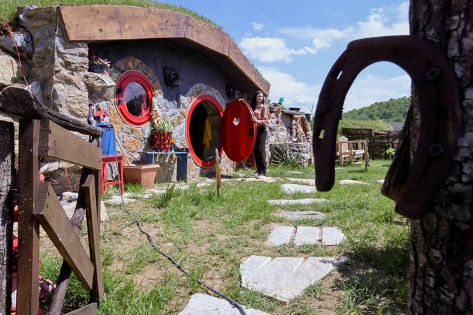 hobitova vas Kreševo | Foto: Reuters