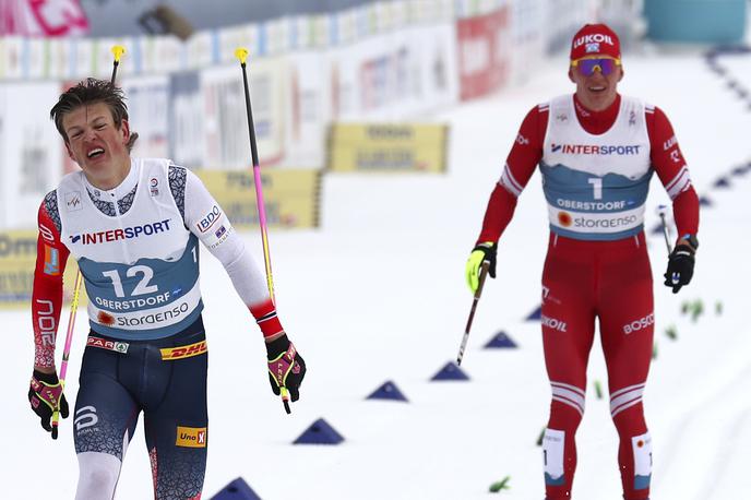 Johannes Hoesflot Klaebo | Johannes Hoesflot Klaebo je kot prvi pritekel na cilj kraljevske razdalje, a bil po pritožbi Rusa Aleksandra Boljšunova diskvalificiran. Prvak je tako postal Norvežan Emil Iverson. | Foto Guliverimage