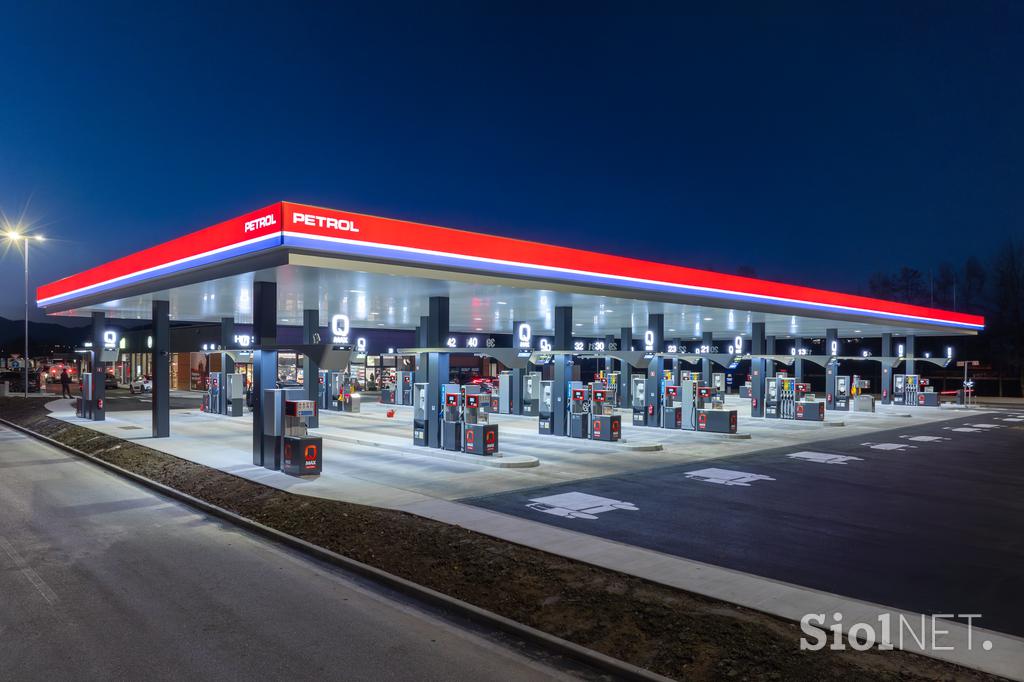 Petrol, počivališče Barje, bencinska črpalka