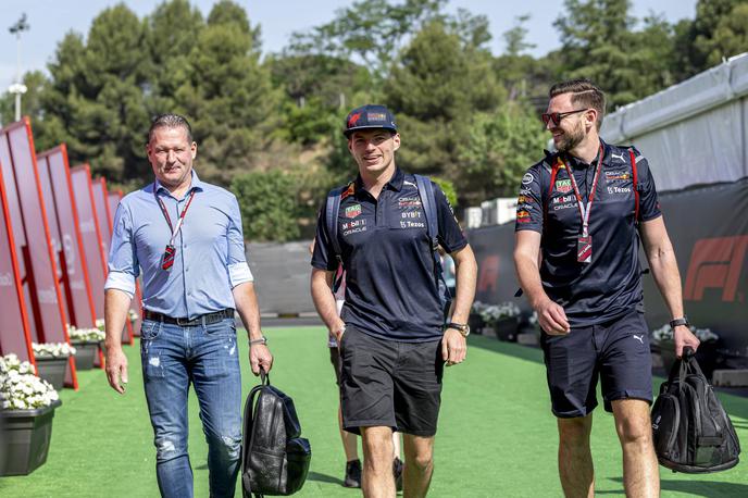 Jos Verstappen Max | Jos Verstappen (levo) ni niti najmanj navdušen, da Maxu Red Bull ni bolje pomagal. | Foto Guliver Image