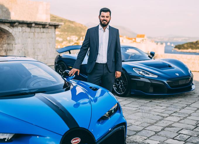 Mate Rimac ob svojem avtomobilu in bugattiju. | Foto: Bugatti Rimac