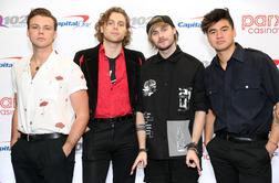 Avstralska zasedba 5 Seconds of Summer v Slovenijo prihaja z lastno kuhinjo