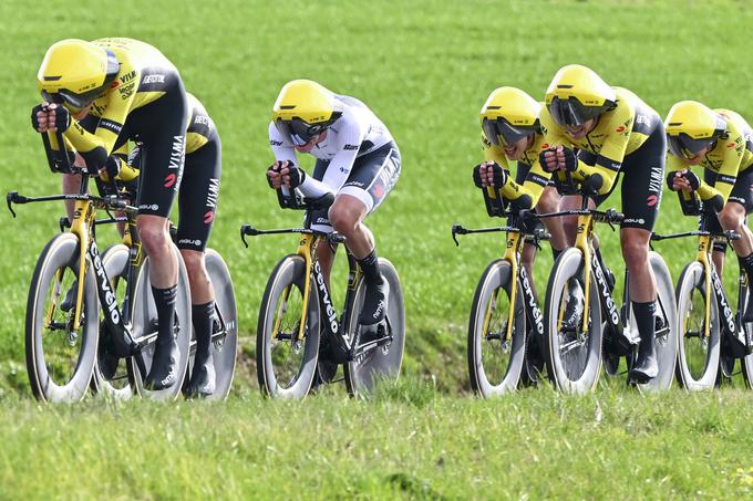 Nove kronometrske čelade ekipe Visma | Lease a Bike so sprožile kar precej komentarjev.  | Foto: Guliverimage