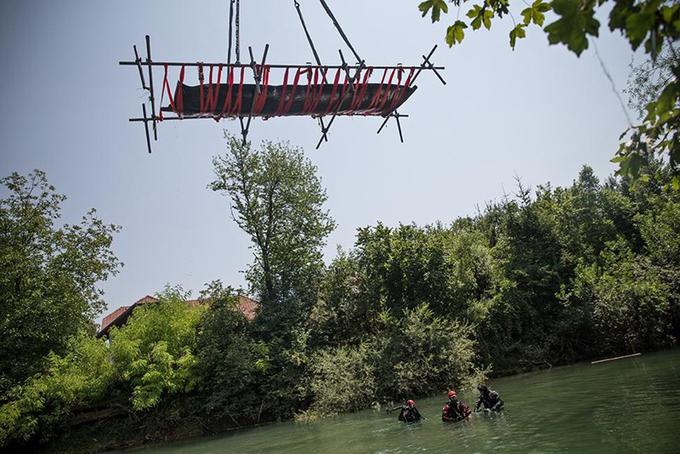 Debelak se je pod vodo ohranil dva tisoč let. | Foto: 