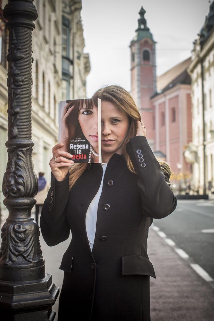 Ania je v Slovenijo prišla predstavit svojo knjigo Rešena iz pekla, ki je v slovenski različici pravkar izšla pri založbi Salve. Predstavila jo bo na Slovenskem knjižnem sejmu. | Foto: Matej Leskovšek