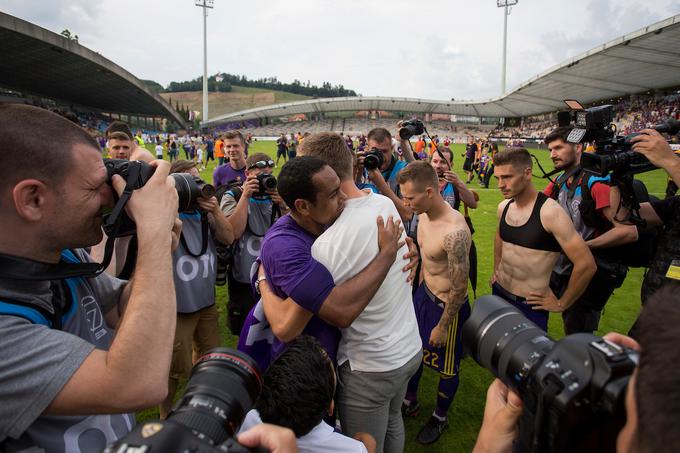 Slovo od soigralcev je bilo po dvoboju z Gorico zelo čustveno. | Foto: Urban Urbanc/Sportida