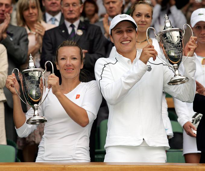 Katarina Srebotnik je leta 2011 v paru s Čehinjo Kveto Peschke osvojila turnir v Wimbledonu v ženskih dvojicah. | Foto: Guliverimage/Vladimir Fedorenko