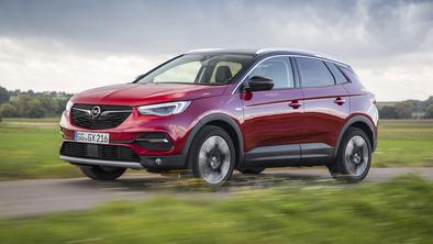 Opel grandland X – Če je uspelo mokki, zakaj ne bi še njenemu večjemu bratu? #foto