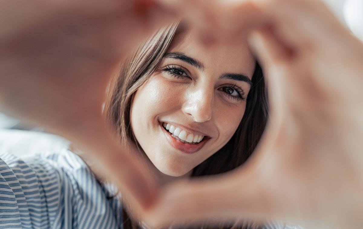 ženska, dekle, nasmeh | Foto Shutterstock