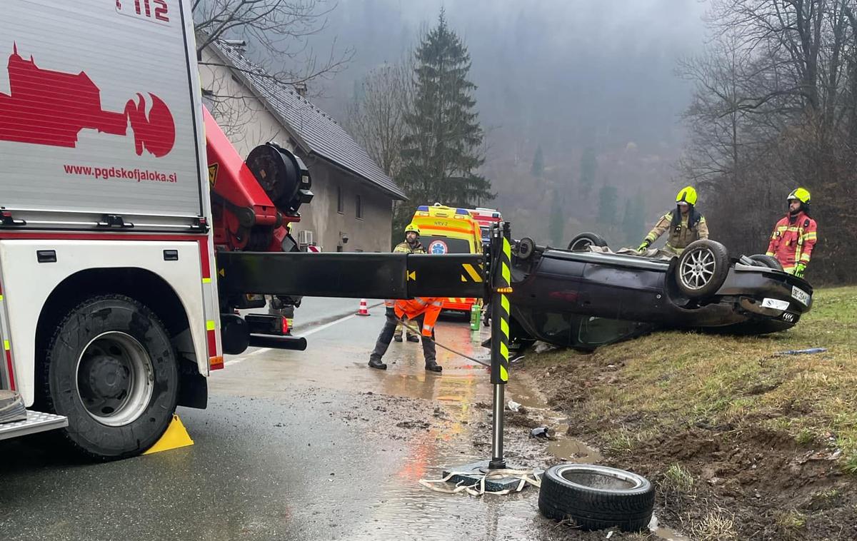 Prometna nesreča | Foto Gasilska enota Škofja Loka/Facebook