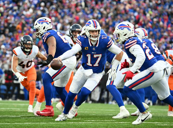 Že v nedeljo so Buffalo Bills doma premagali Denver Broncos kar z 31:7. | Foto: Reuters