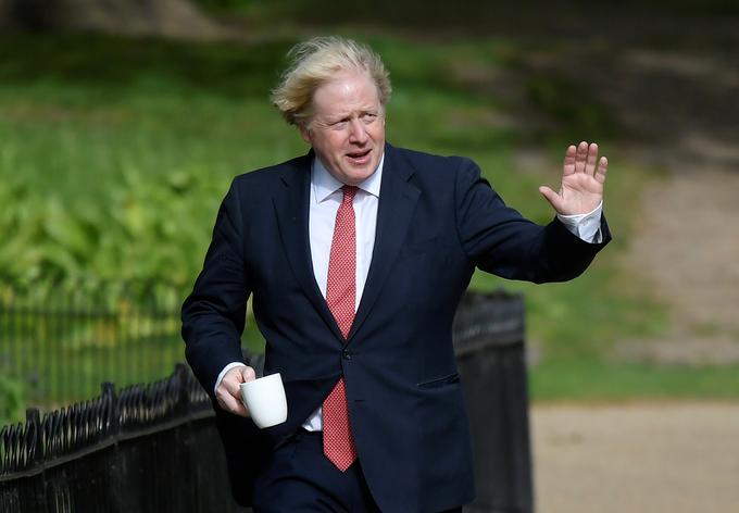 Zaradi katastrofalnega začetka Trussove se na Otoku že pojavljajo ugibanja, ali se bo morda na premierski položaj znova zavihtel Boris Johnson. Njegovi tesni sodelavci to sicer zanikajo. | Foto: Reuters