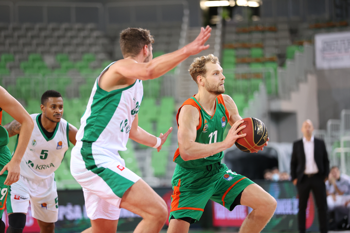 Jaka Blažič je na prvi tekmi dosegel 19 točk, drugega pa tako kot soigralci ni mogel odigrati, ker je bil v karanteni. Olimpija je dvoboj z Bursasporjem tako izgubila z 0:20. | Foto: ABA/Aleš Fevžer/Cedevita Olimpija