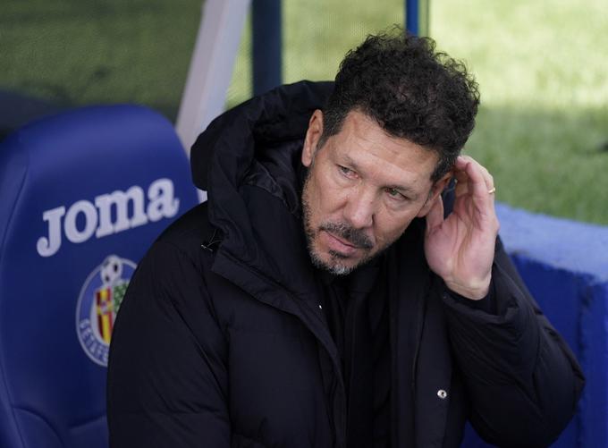 Diego Simeone se bo med tednom proti Realu udaril za preboj v četrtfinale lige prvakov. V nedeljo se mu je nasmihala zmaga pri Getafeju, a je nato doživel boleč poraz. | Foto: Reuters