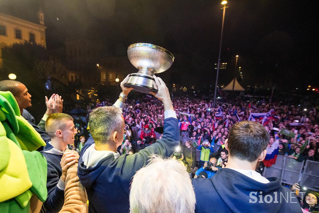 Sprejem košarkarjev EuroBasket 2017 Kongresni trg