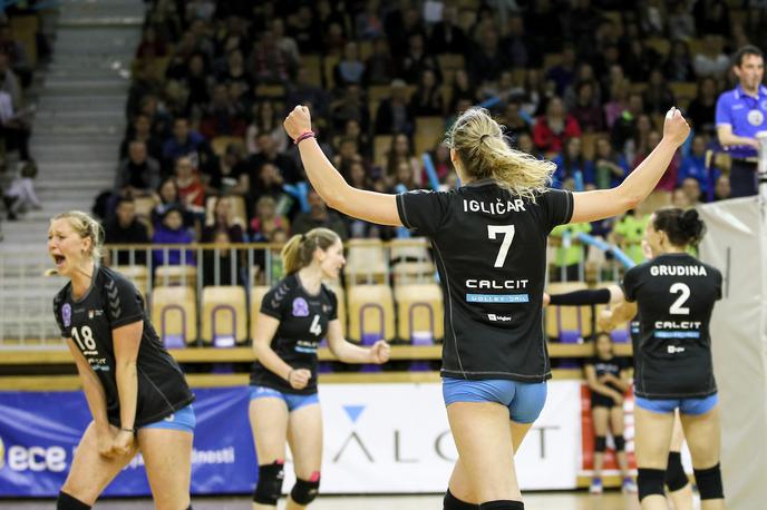 Calcit Volleyball Nova KBM Branik | Foto Matic Klanšek Velej/Sportida