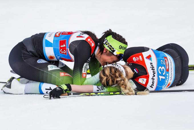 "Ta medalja je še nekaj več in doma sem morala še nekajkrat pogledati tekmo, da sem ugotovila, da sva tekli zares vrhunsko in da zares imamo medaljo." | Foto: Gulliver/Getty Images