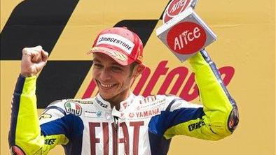 Rossi premaknil mejo na sto zmag