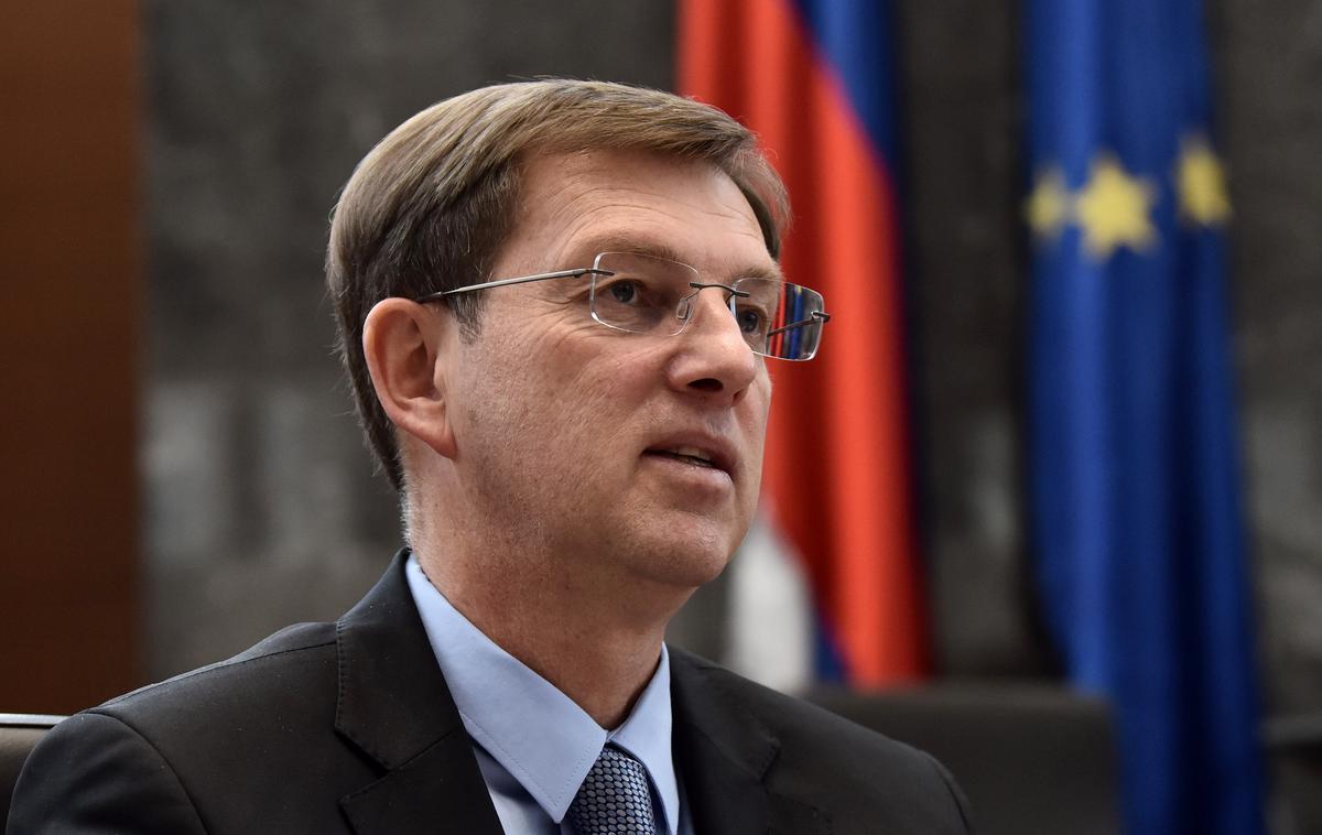 Miro Cerar | V SMC bodo danes predstavili kandidate za prihajajoče evropske volitve. Na fotografiji predsednik stranke Miro Cerar. | Foto STA