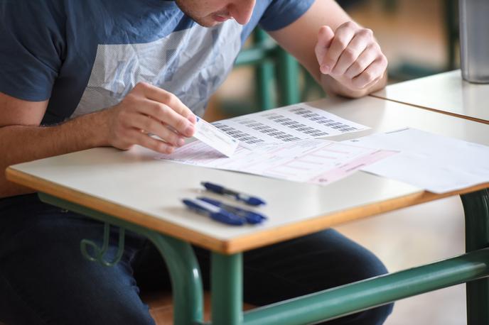 Matura | K spomladanskemu izpitnemu roku splošne mature se je letos prvič prijavilo 6.116 kandidatov. | Foto STA