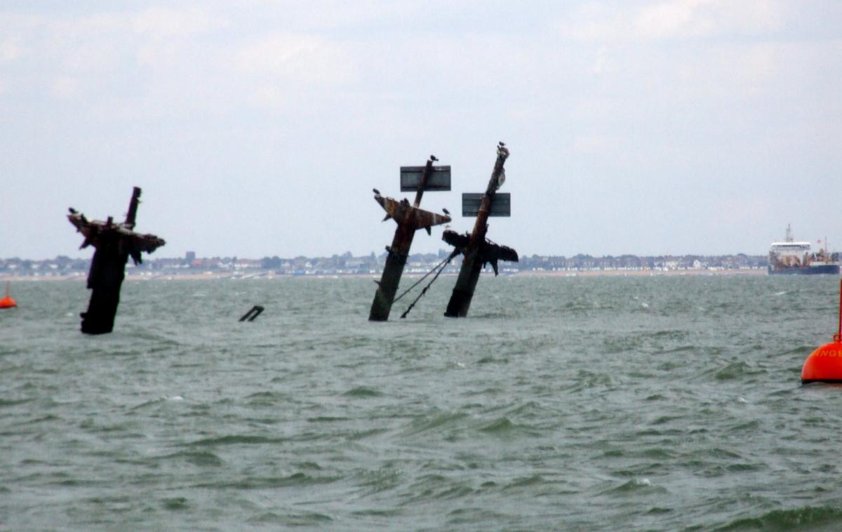 SS Richard Montgomery | Ladja SS Richard Montgomery med počitkom v plitvini nase že skoraj 75 let opozarja z jambori, ki nikoli ne izginejo pod gladino vode.  | Foto Wikimedia Commons / javna domena CC by 2.0