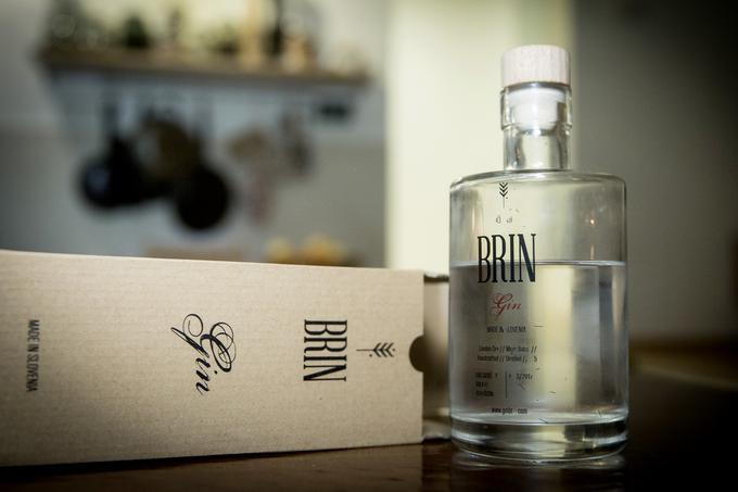 GinBrin, slovenski gin, Erik Sarkič in Petra Grilj | Foto: Ana Kovač