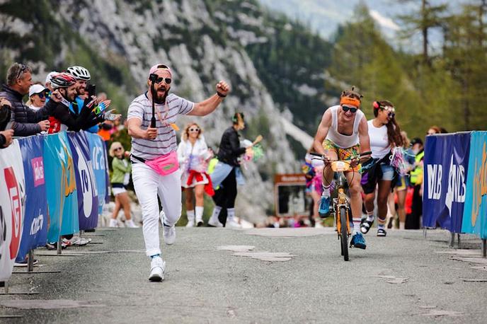 Goni Pony 2019 | Več kot 1.300 kolesarjev na kolesih poni je danes grizlo v vršiški klanec s ciljem na 611 metrih. | Foto Peter Podobnik/Sportida