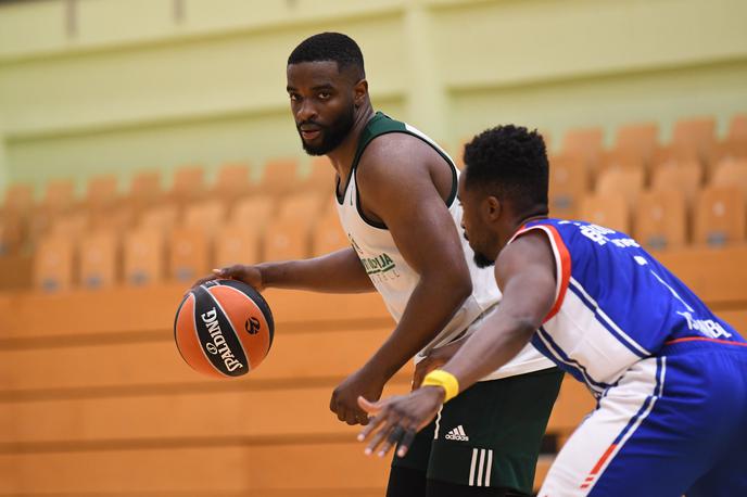 Cedevita Olimpija Anadolu Efes | Foto Tine Ružič/Cedevita Olimpija