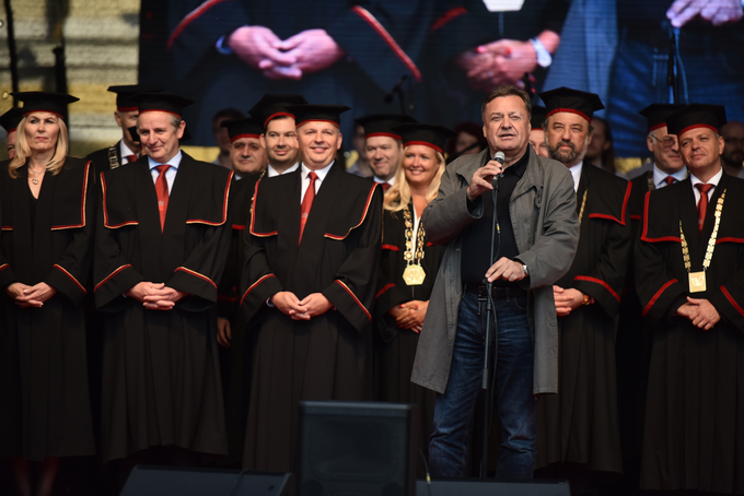 … in ljubljanski župan Zoran Janković. | Foto: STA ,