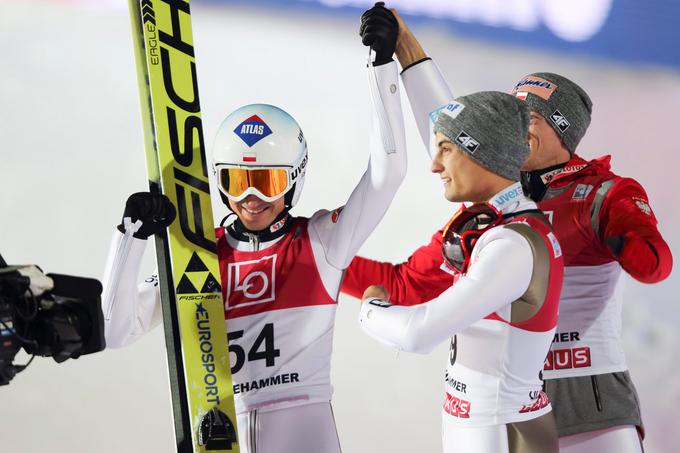 Kamil Stoch je poskrbel za veliko poljsko slavje v Zakopanah. | Foto: Reuters