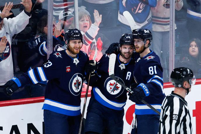 Winnipeg Jets | Winnipeg Jets bodo na delu pri New York Islanders. | Foto Reuters